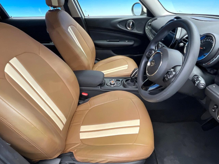 2019 Rover Mini 3BA-LV15M (UW-6a3211977aee2)[26]