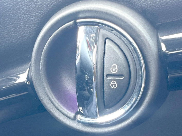 2017 Rover Mini DBA-XM20 (UW-6a321198c8705)[26]