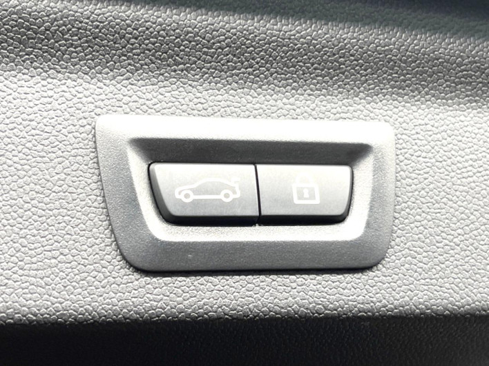 2018 Rover Mini DBA-YS20 (UW-6a32119a7f1ef)[16]
