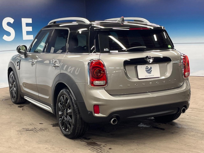 2018 Rover Mini LDA-YT20 (UW-6a32119b21b0d)[4]