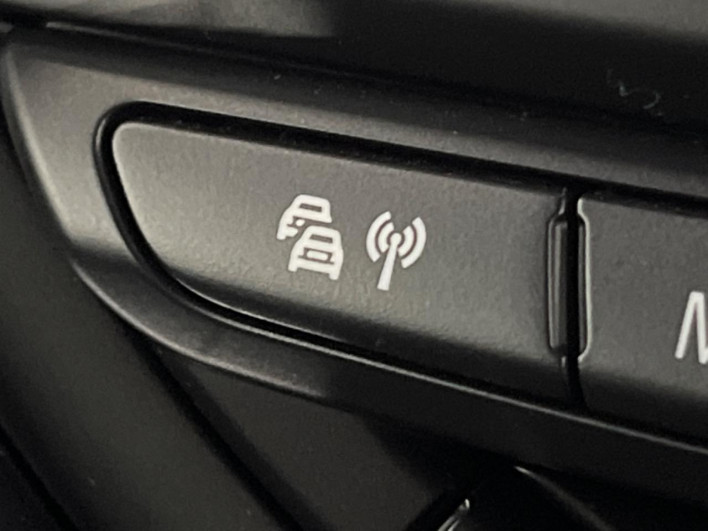 2018 Rover Mini LDA-YT20 (UW-6a32119b21b0d)[19]