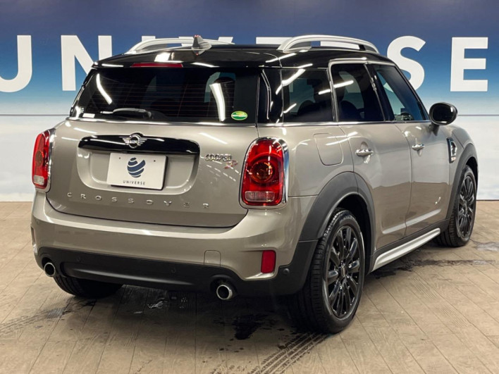 2018 Rover Mini LDA-YT20 (UW-6a32119b21b0d)[6]