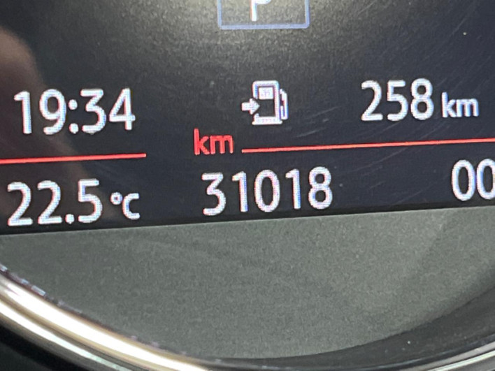 2018 Rover Mini LDA-YT20 (UW-6a32119b21b0d)[2]