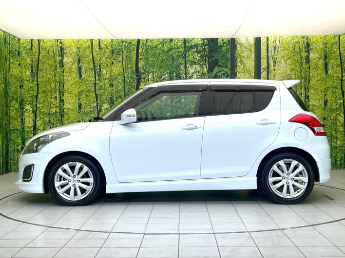 2015 Suzuki Swift DBA-ZC72S (UW-6a3211a23aeeb)[23]