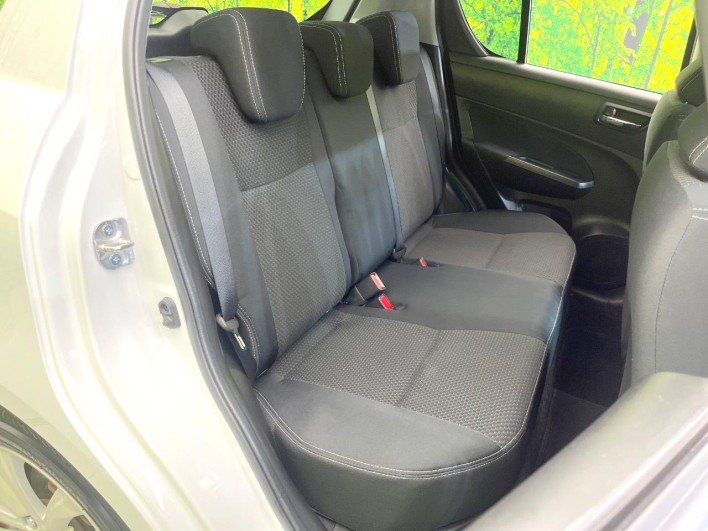 2015 Suzuki Swift DBA-ZC72S (UW-6a3211a23aeeb)[14]