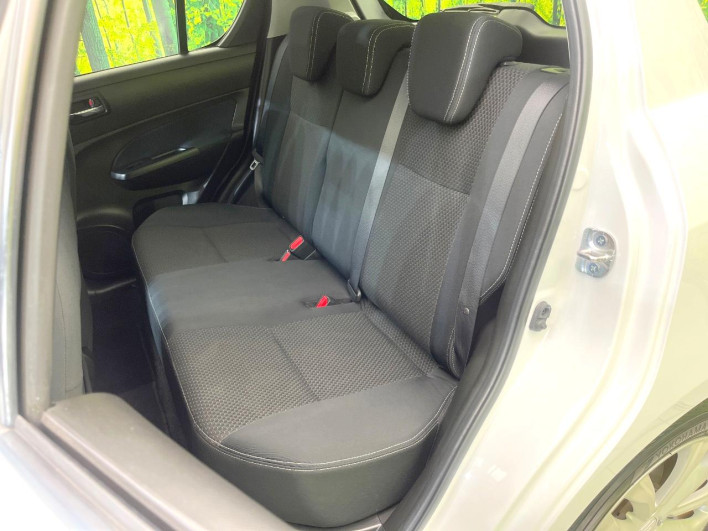 2015 Suzuki Swift DBA-ZC72S (UW-6a3211a23aeeb)[15]