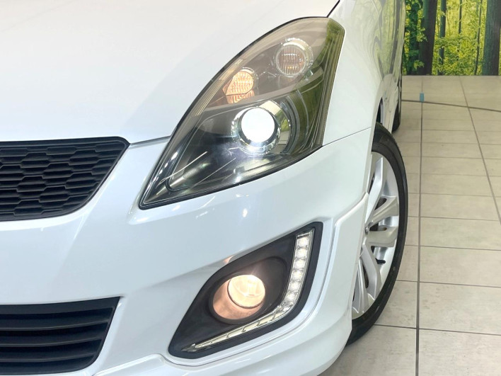 2015 Suzuki Swift DBA-ZC72S (UW-6a3211a23aeeb)[8]
