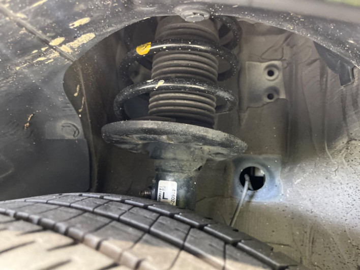 2017 Suzuki Swift DBA-ZC83S (UW-6a3211a370f06)[9]