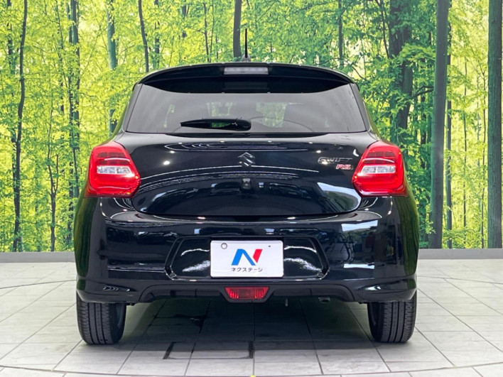2017 Suzuki Swift DBA-ZC83S (UW-6a3211a370f06)[17]