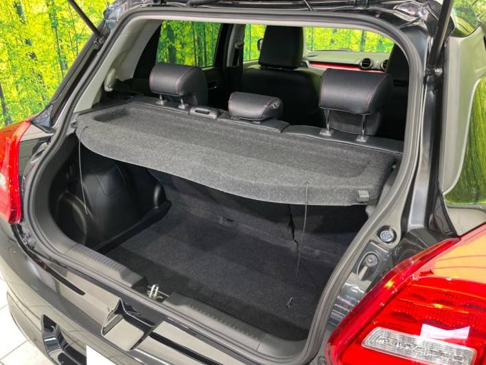 2017 Suzuki Swift DBA-ZC83S (UW-6a3211a370f06)[23]
