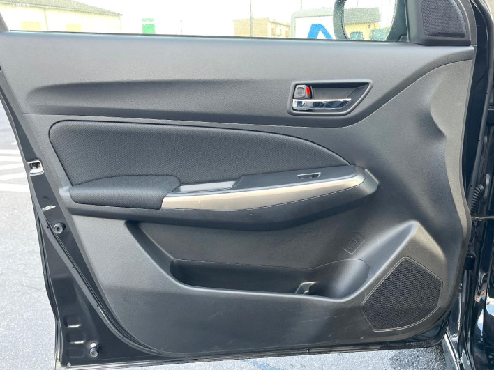 2019 Suzuki Swift DBA-ZC83S (UW-6a3211a3c9c0e)[27]