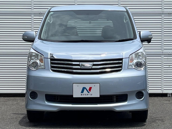 2011 Toyota Noah DBA-ZRR70G (UW-6a3211a7c5fa6)[4]
