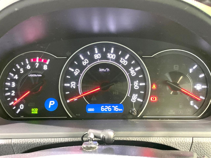 2017 Toyota Noah DBA-ZRR80W (UW-6a3211ad09c2c)[24]