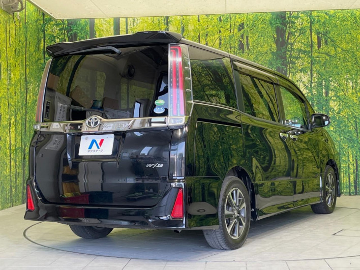 2018 Toyota Noah DBA-ZRR80W (UW-6a3211aed8e3e)[7]