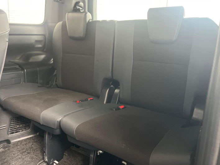 2020 Toyota Noah DBA-ZRR80W (UW-6a3211b2900af)[8]