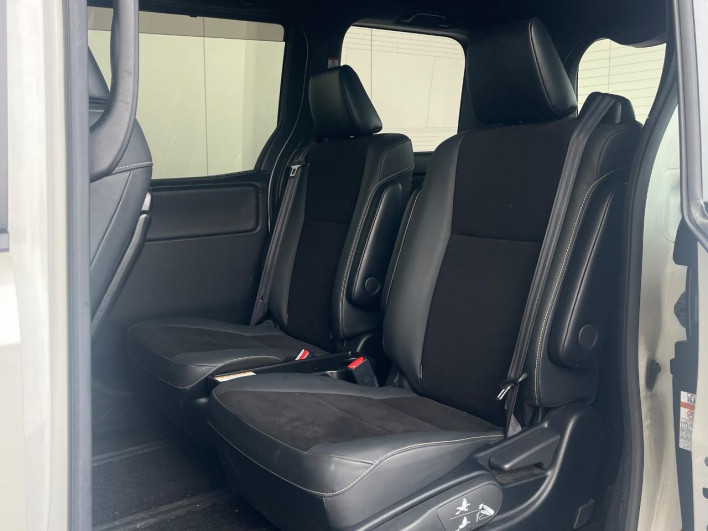 2020 Toyota Noah DBA-ZRR80W (UW-6a3211b2900af)[7]