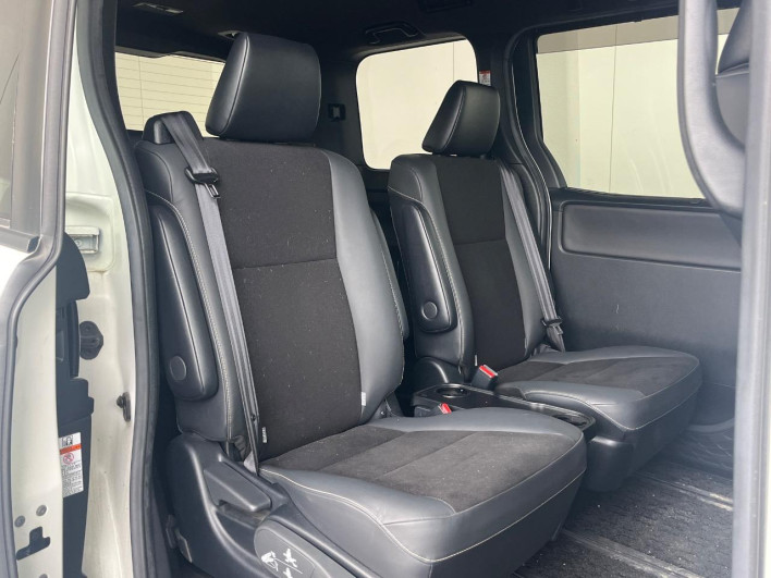 2020 Toyota Noah DBA-ZRR80W (UW-6a3211b2900af)[26]