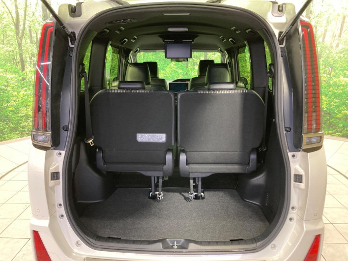 2021 Toyota Noah 3BA-ZRR80W (UW-6a3211b47d3e9)[15]