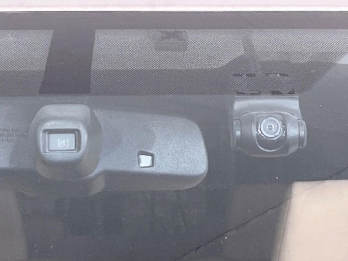 2014 Toyota Noah DBA-ZRR85G (UW-6a3211b604dc3)[5]