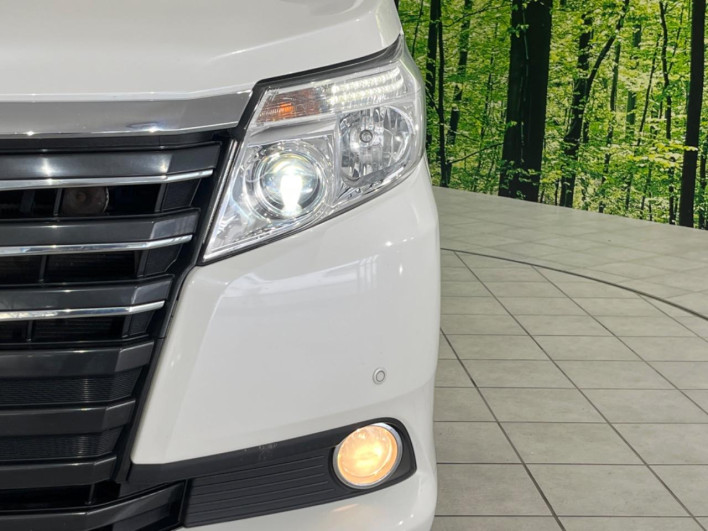 2014 Toyota Noah DBA-ZRR85G (UW-6a3211b604dc3)[27]