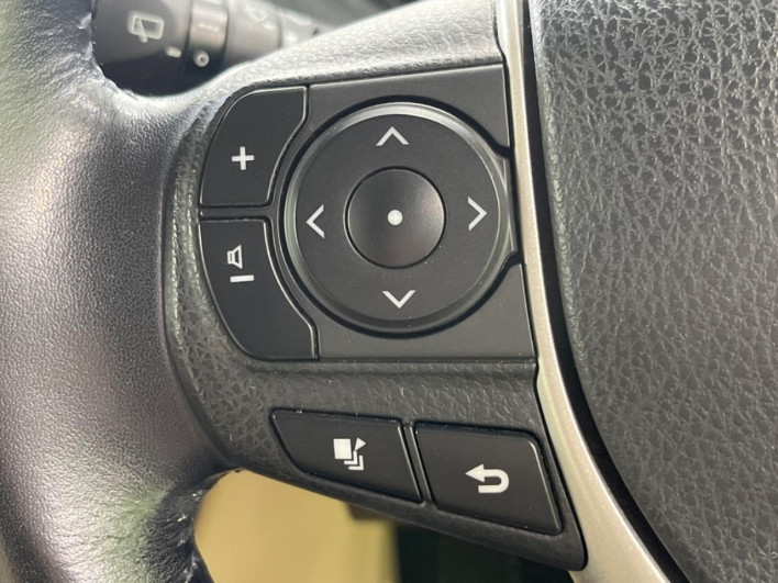 2014 Toyota Noah DBA-ZRR85G (UW-6a3211b604dc3)[14]