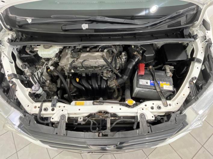 2014 Toyota Noah DBA-ZRR85G (UW-6a3211b604dc3)[4]