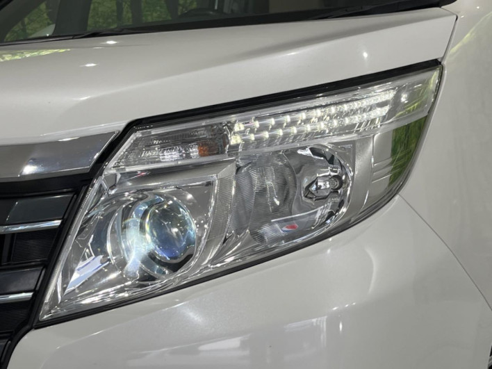 2014 Toyota Noah DBA-ZRR85G (UW-6a3211b604dc3)[26]