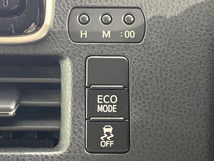 2014 Toyota Noah DBA-ZRR85G (UW-6a3211b604dc3)[20]