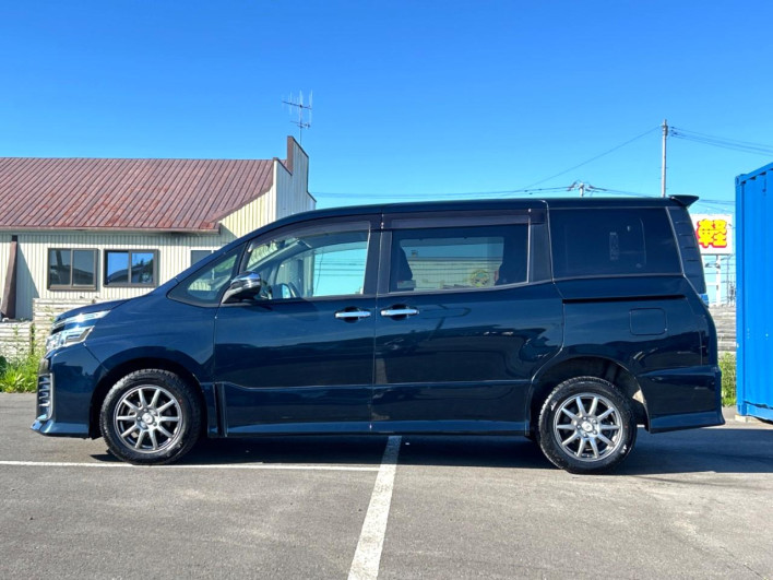 2015 Toyota Voxy DBA-ZRR85W (UW-6a3211b63aa7e)[11]