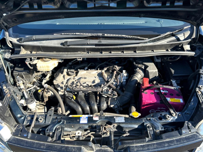 2015 Toyota Voxy DBA-ZRR85W (UW-6a3211b63aa7e)[4]