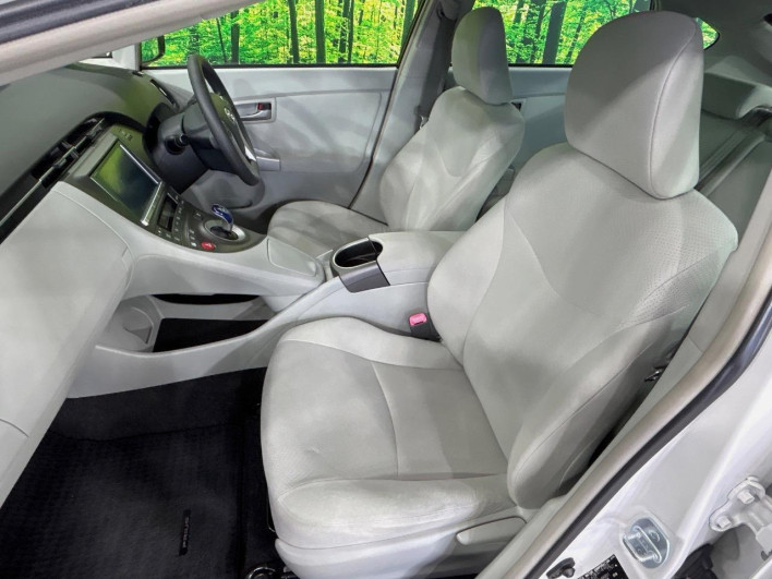 2013 Toyota Prius DAA-ZVW30 (UW-6a3211c0844be)[14]