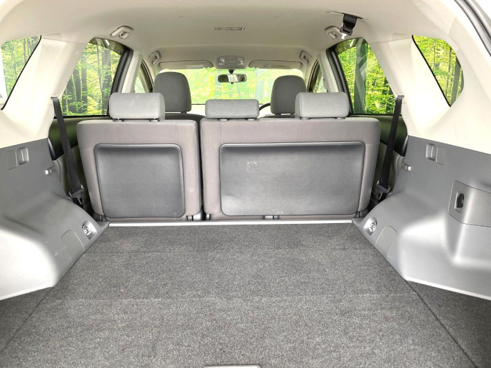 2012 Toyota Prius α DAA-ZVW41W (UW-6a3211c193758)[25]