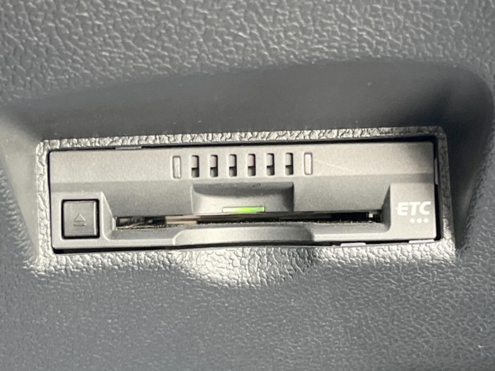2021 Toyota Prius 6AA-ZVW51 (UW-6a3211c75991d)[14]