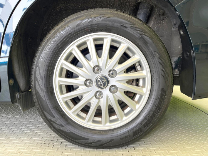 2014 Toyota Voxy DAA-ZWR80G (UW-6a3211cd668d2)[15]