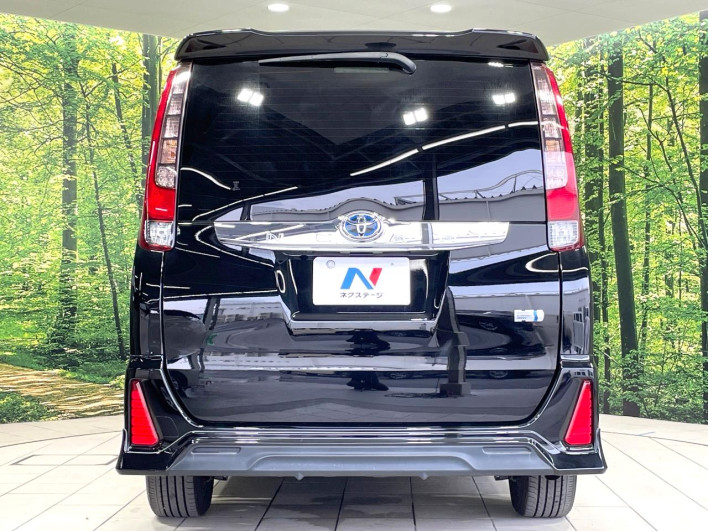 2016 Toyota Noah DAA-ZWR80W (UW-6a3211ce81afc)[26]