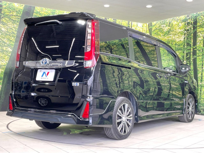 2016 Toyota Noah DAA-ZWR80W (UW-6a3211ce81afc)[25]