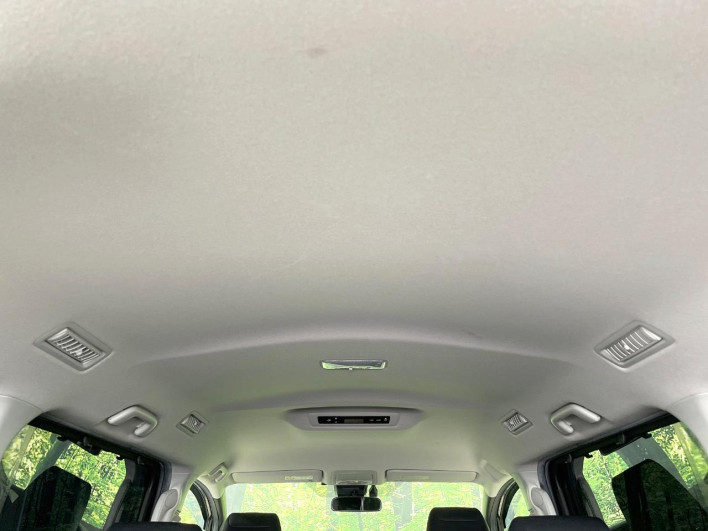 2016 Toyota Noah DAA-ZWR80W (UW-6a3211ce81afc)[7]