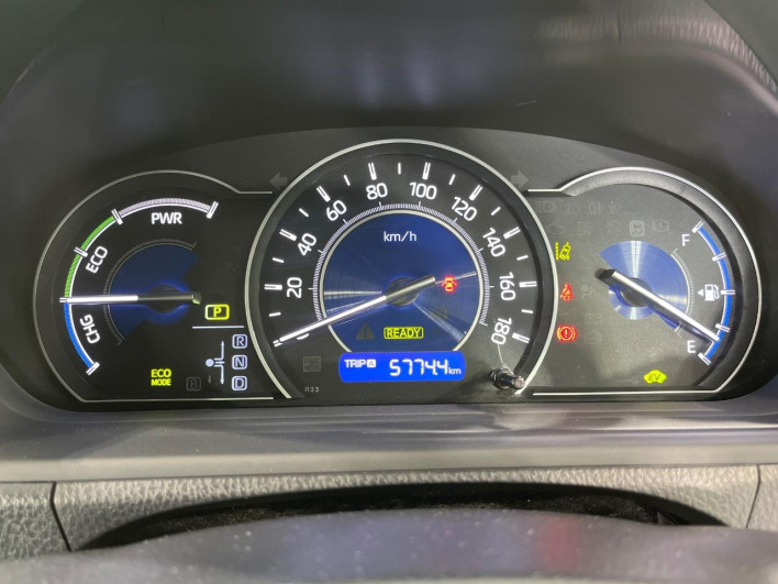 2018 Toyota Noah DAA-ZWR80W (UW-6a3211d0c1277)[29]