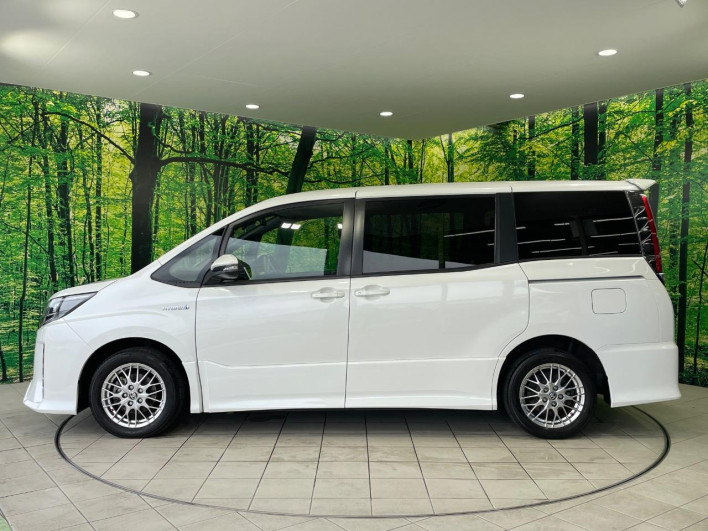 2020 Toyota Noah DAA-ZWR80W (UW-6a3211d16a4cb)[8]