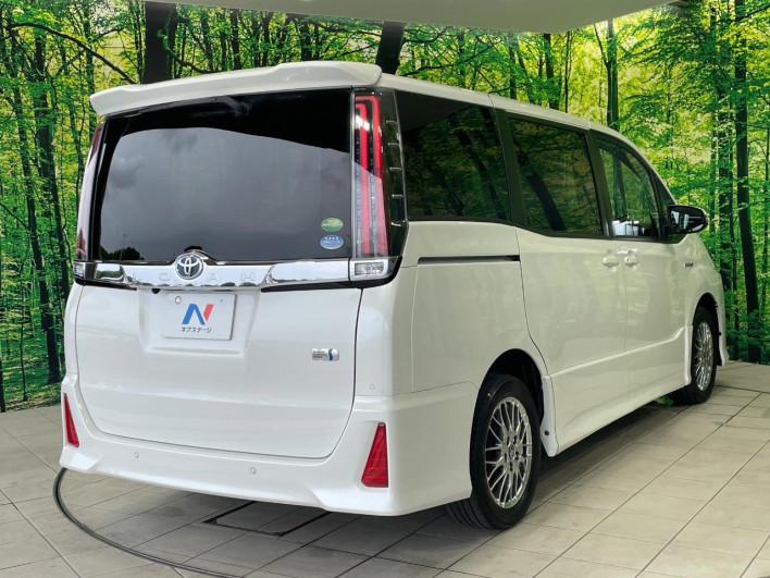 2020 Toyota Noah DAA-ZWR80W (UW-6a3211d16a4cb)[26]