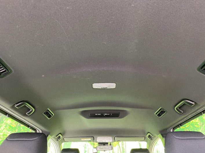 2020 Toyota Noah DAA-ZWR80W (UW-6a3211d16a4cb)[17]