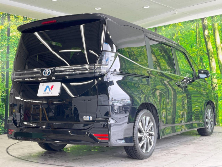 2022 Toyota Voxy 6AA-ZWR90W (UW-6a3211d473742)[8]