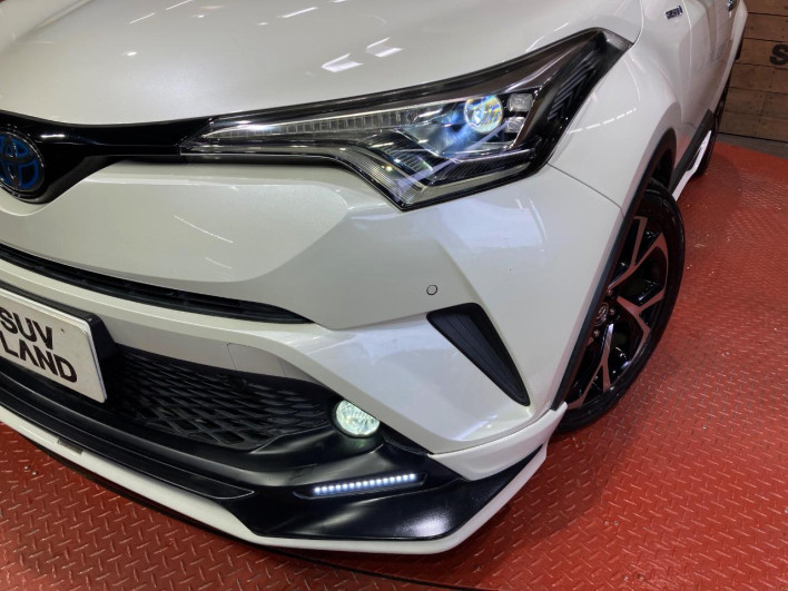 2018 Toyota C-HR DAA-ZYX10 (UW-6a3211df6a903)[9]