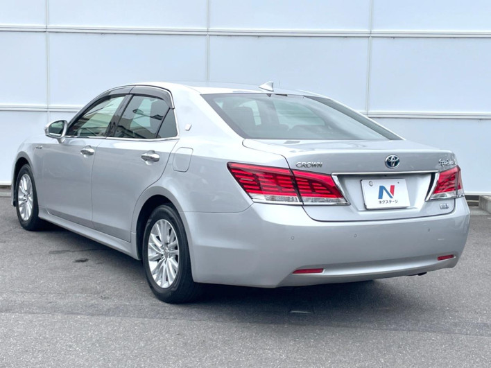 2016 Toyota Crown Hybrid DAA-AWS210 (UW-6a335fb58892b)[17]