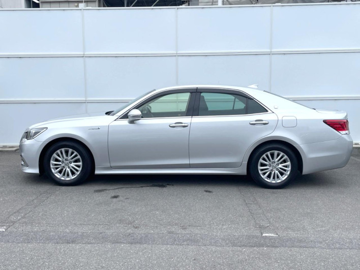 2016 Toyota Crown Hybrid DAA-AWS210 (UW-6a335fb58892b)[12]