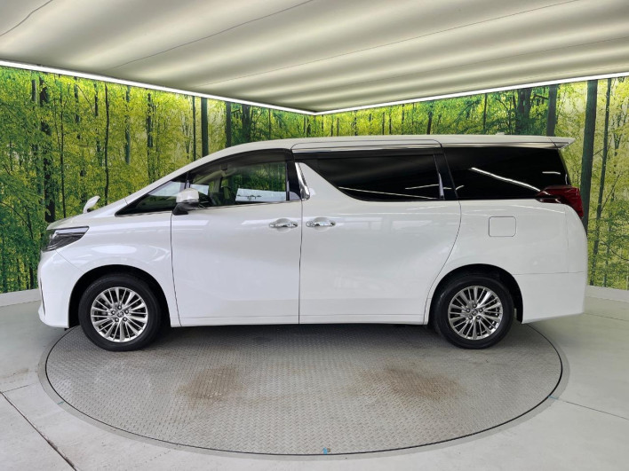 2021 Toyota Alphard Hybrid 6AA-AYH30W (UW-6a335fc1e231b)[7]