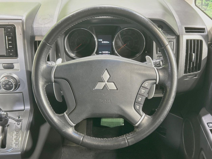 2013 Mitsubishi Delica D:5 DBA-CV5W (UW-6a335fe3d58db)[18]