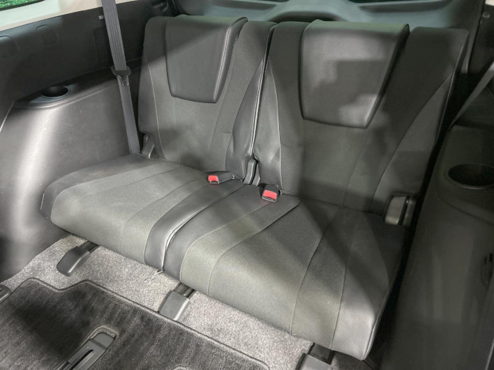 2013 Mazda Premacy DBA-CWFFW (UW-6a335fe43a150)[21]