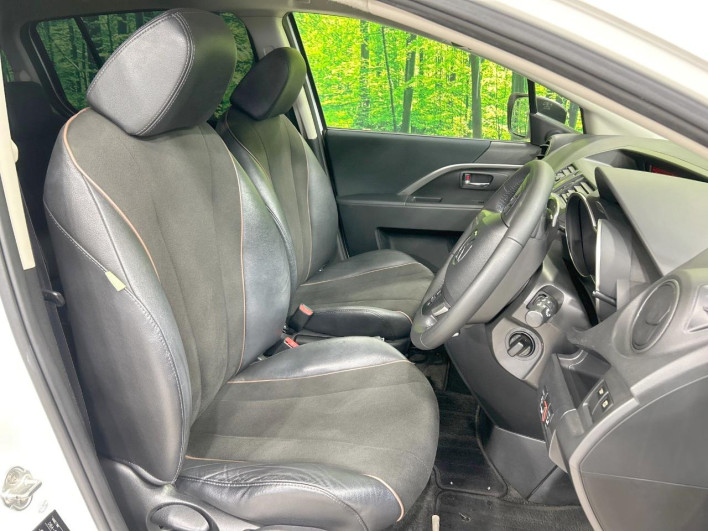 2013 Mazda Premacy DBA-CWFFW (UW-6a335fe43a150)[25]