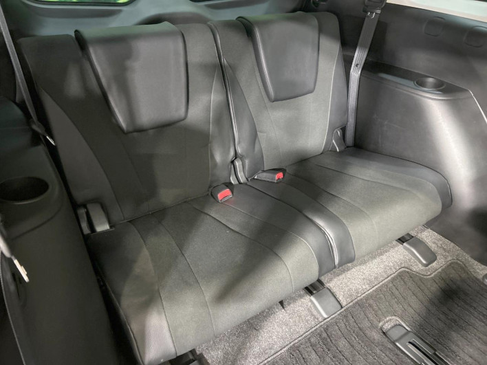 2013 Mazda Premacy DBA-CWFFW (UW-6a335fe43a150)[22]